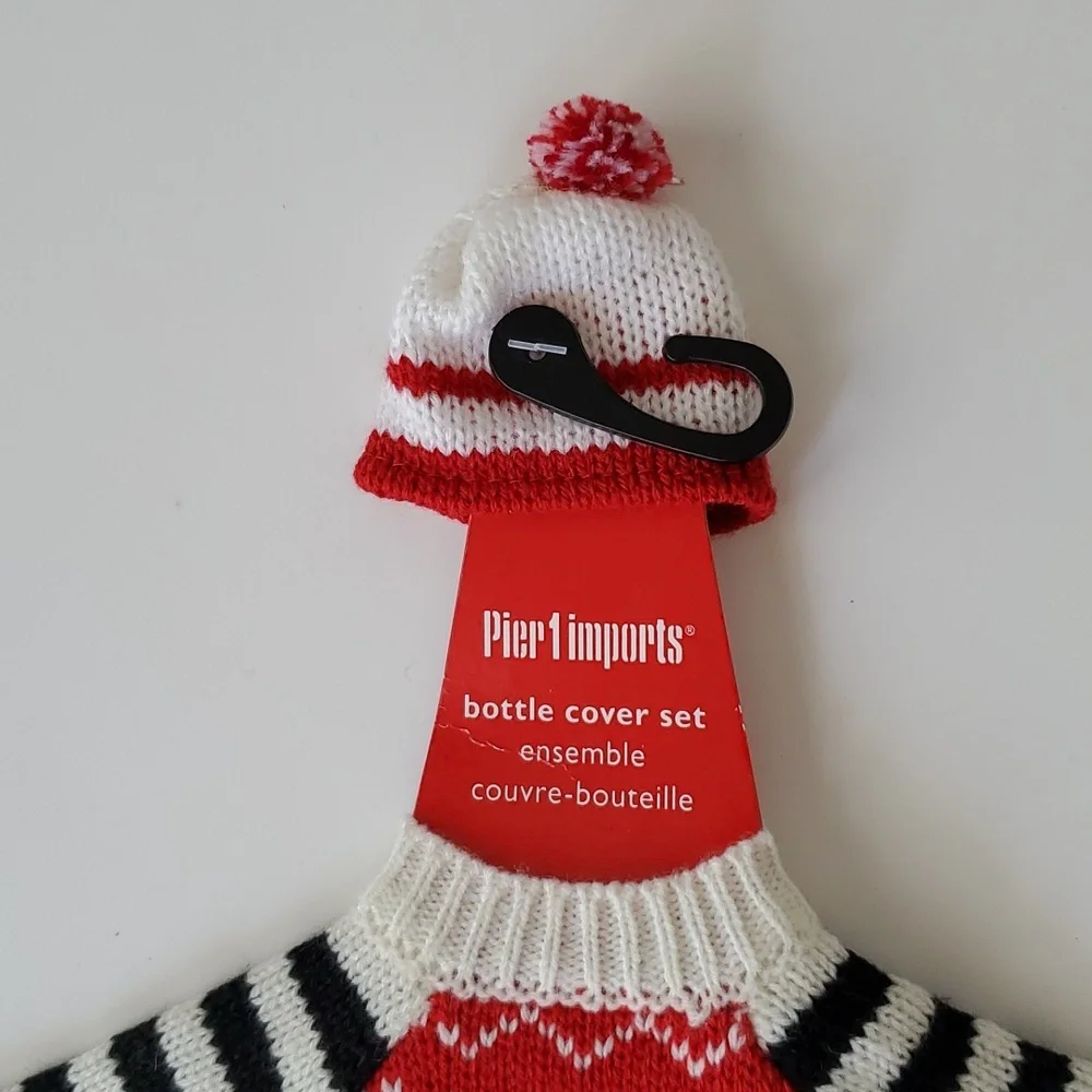 Pier 1 Imports Christmas Reindeer 2 Piece Bottle Cover Set NWT